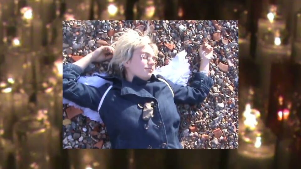 mary in the junkyard – midori