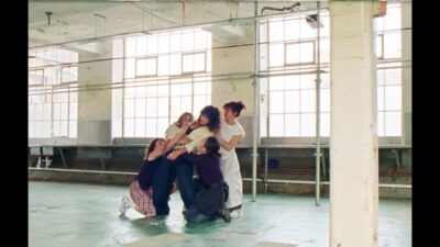 MAVICA – FACING WALLS