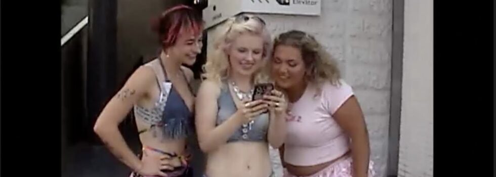 Meg Smith, MARIS, Molly Grace – Girls Just Wanna Be Famous(er)