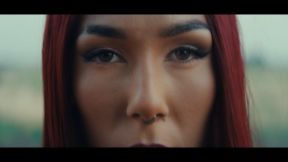 Miss Kaninna – BACKSTREETS