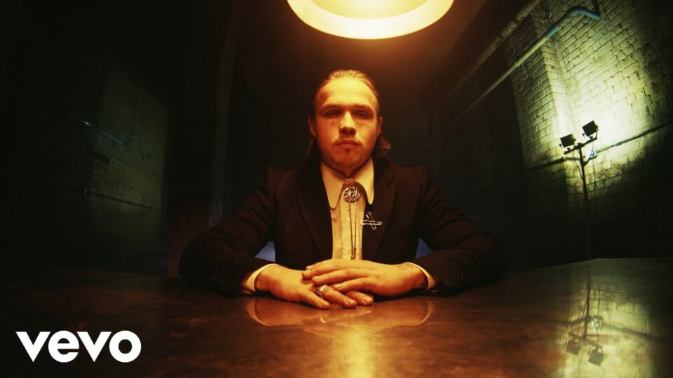 Oliver Malcolm – Rock & Roll (Official)