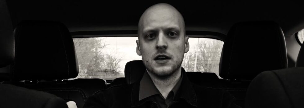 Rise Carmine – Hooked