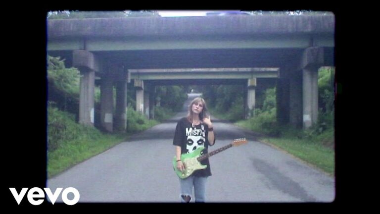 Ryan Wright – Squeaky Clean music video