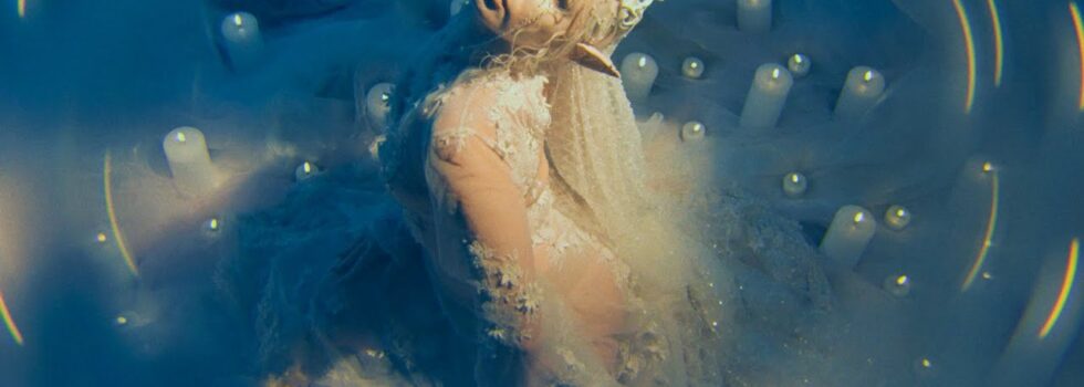 Seven Lions – By the Light of the Moon ft. Kerli