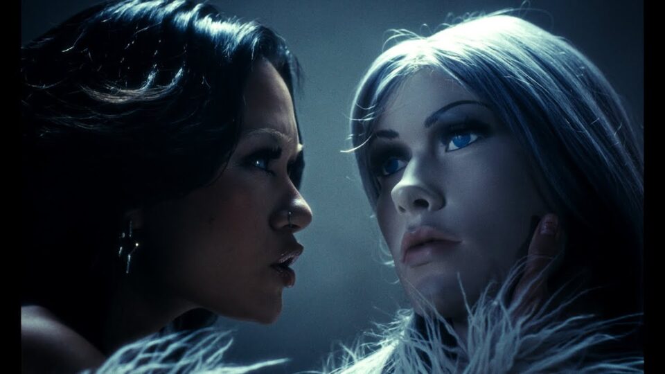 Snow Wife – What Do Girls Do?