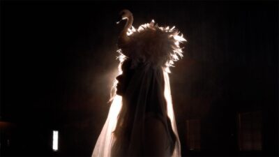 Solya – Silver Swan