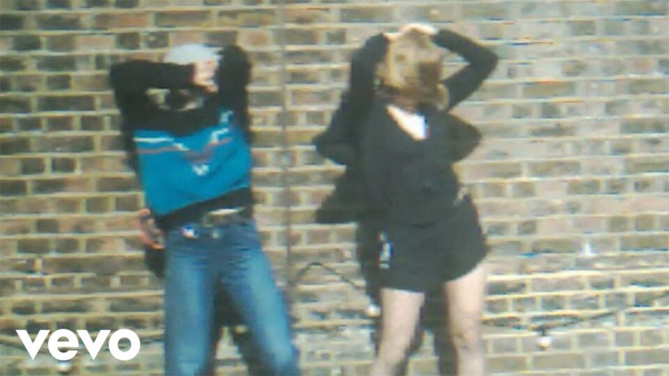 The New Eves – Red Brick