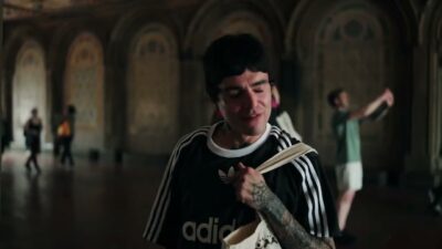 The Shape – Outside Looking In