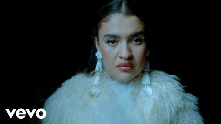 Tia Wood – Sage My Soul music video