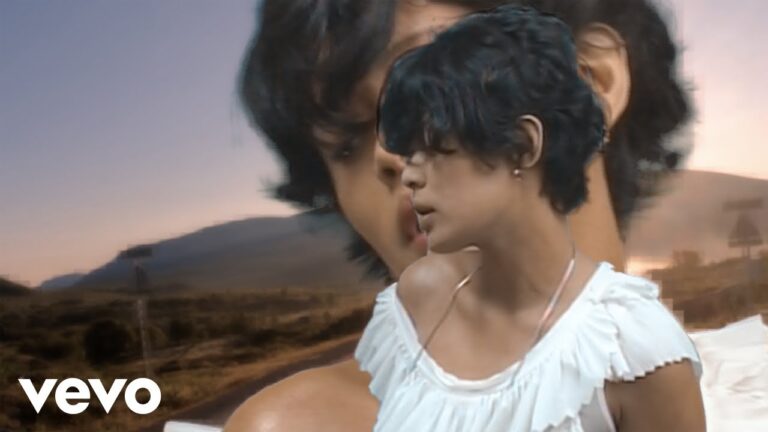 Unflirt – Something Familiar music video