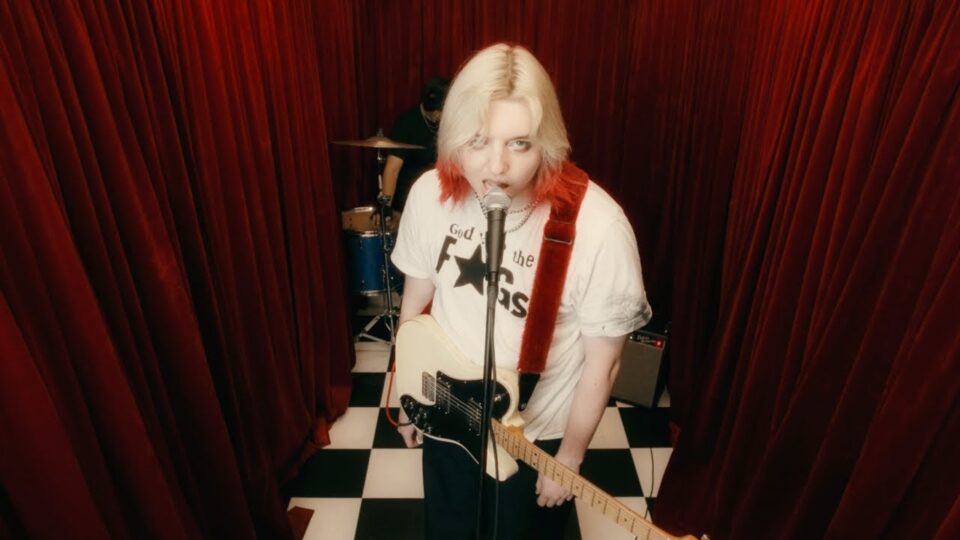 Vienna Vienna – God Save the Queens