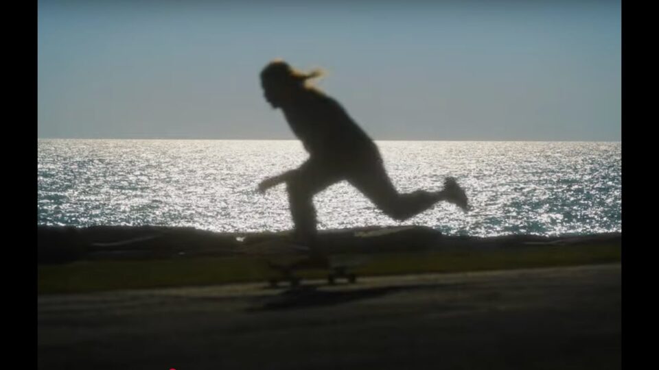 Whitney – Back to the Wind