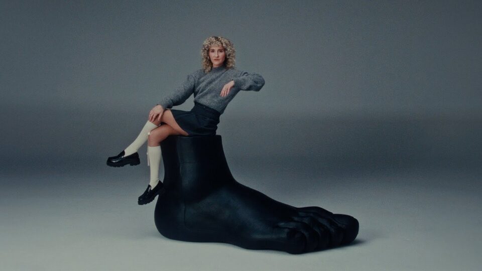 Tennis – Weight Of Desire