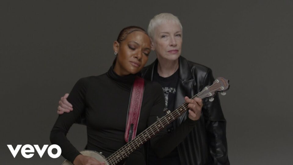 Allison Russel – Superlover ft. Annie Lennox