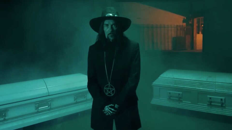 Ministry – Every Day Is Halloween (Squirrely Version)