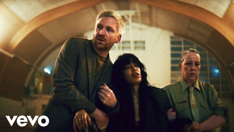 Ólafur Arnalds & Loreen – SAGES music video