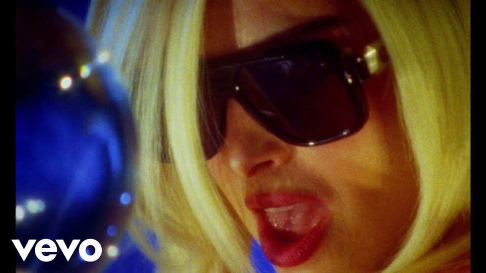 Addison Rae – Fame Is a Gun