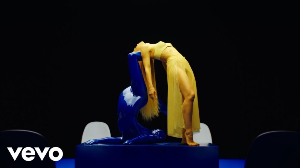 Agnes – Balenciaga Covered Eyes