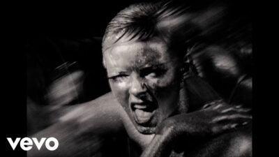 Benee – Off the Rails