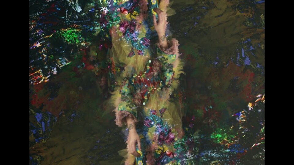 Ela Minus – they told us it was hard, but they were wrong.