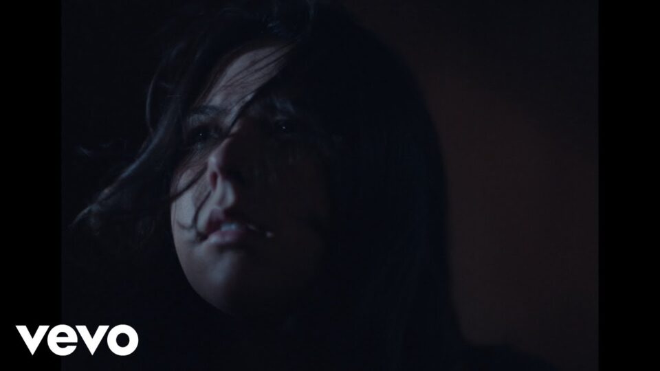 Gigi Perez – Sally