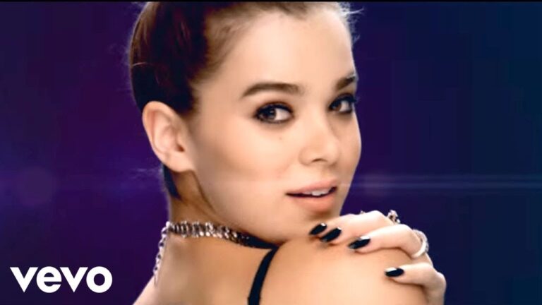 Hailee Steinfeld & Grey – Starving (feat. Zedd) music video