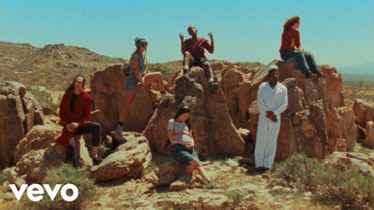 Arlo Parks – Pegasus (feat. Phoebe Bridgers) music video