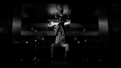 Jehnny Beth – Flower