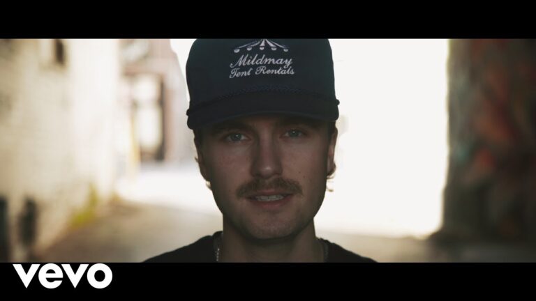 Owen Riegling – Moonshines music video