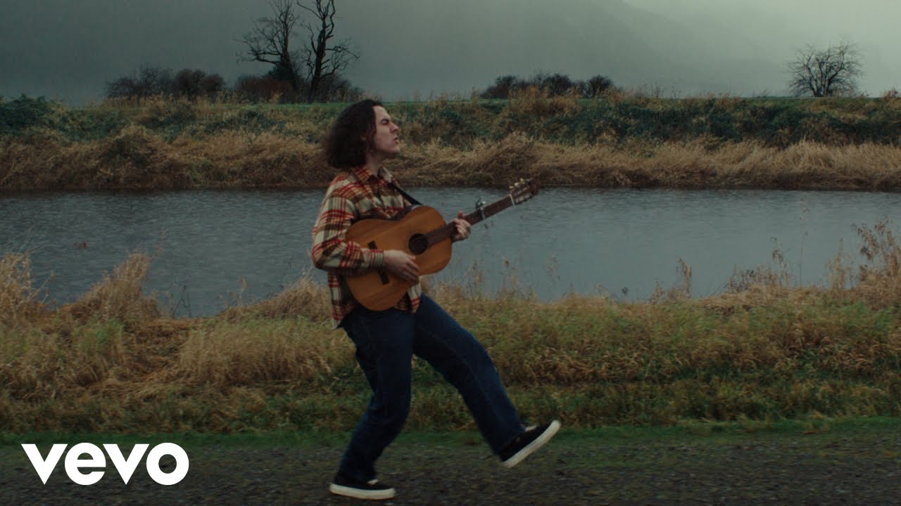 Peach Pit – Vickie