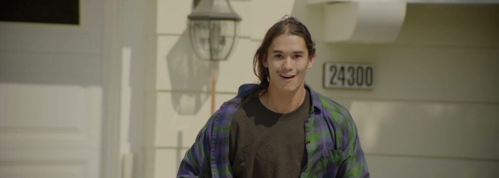 The Knocks – Sound the Alarm ft. Rivers Cuomo & Royal & the Serpent