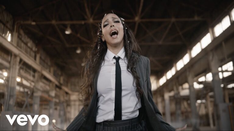 Tinashe – Save Room for Us (with MAKJ) music video