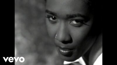 Diana King – Shy Guy