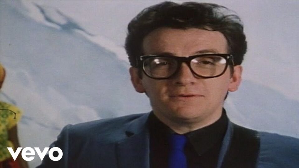 Elvis Costello & The Attractions – Everyday I Write the Book