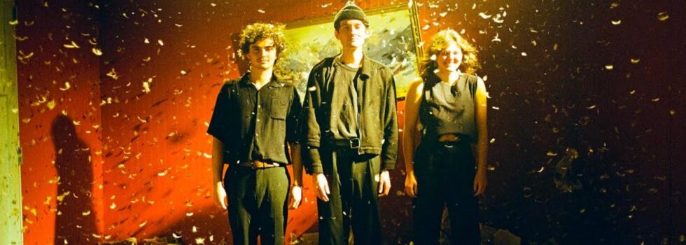 Friko – Crashing Through