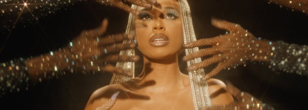 Lady London – What Is It Giving