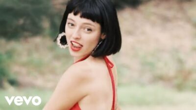 Stella Donnelly – Tricks