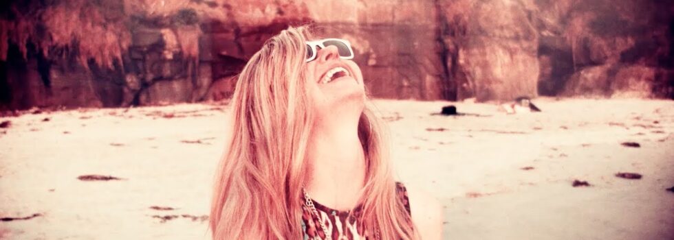 Still Corners – Black Lagoon