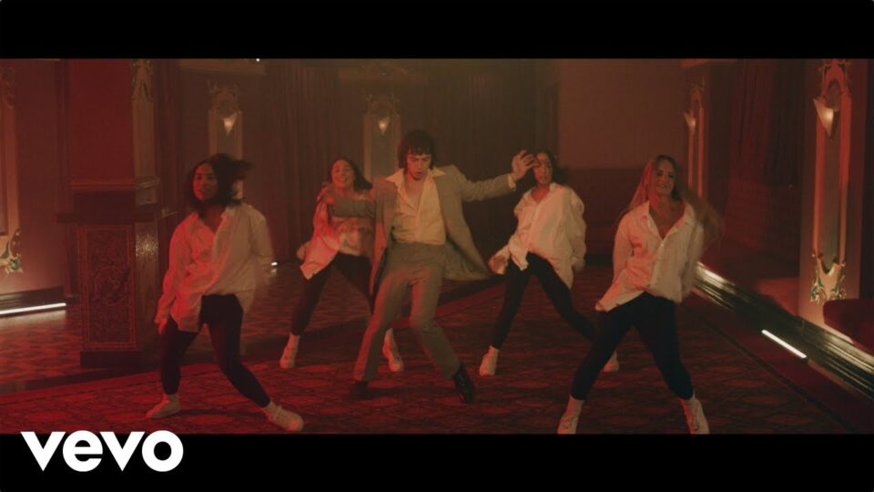 Tyne‑James Organ – Sunday Suit