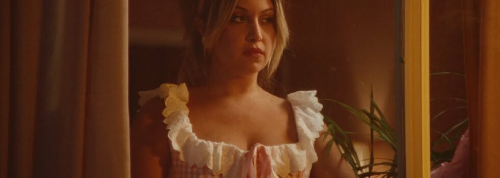 Alexandra Kay – Straight For The Heart