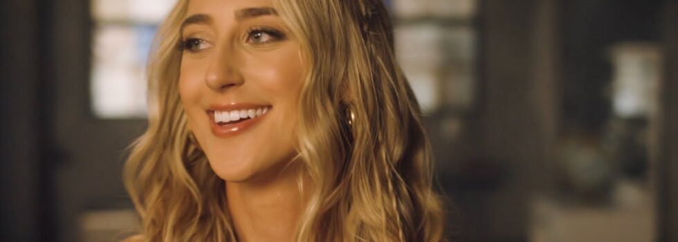 Ashley Cooke – Getting Into