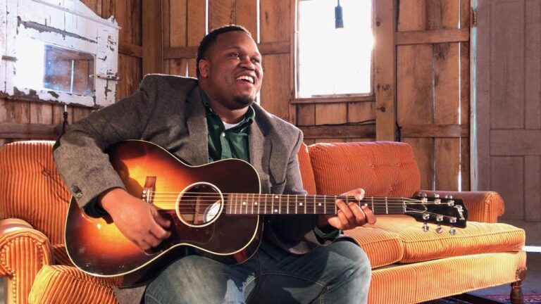 Jontavious Willis – The World Is In A Tangle music video