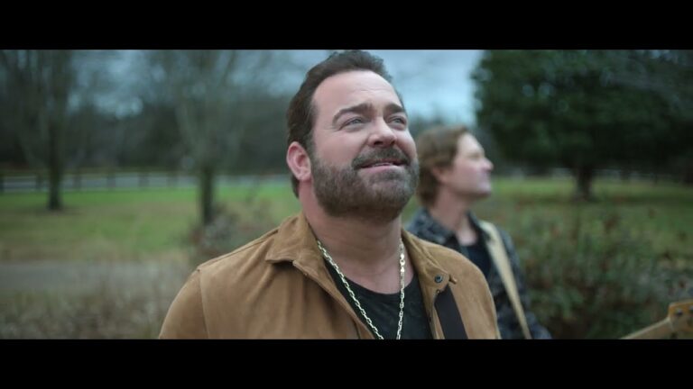 Lee Brice – Cry music video