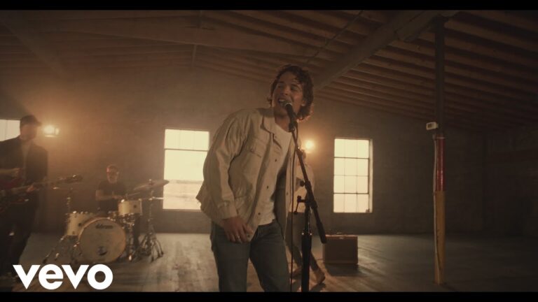 Max McNown – Forever Ain’t Long Enough music video