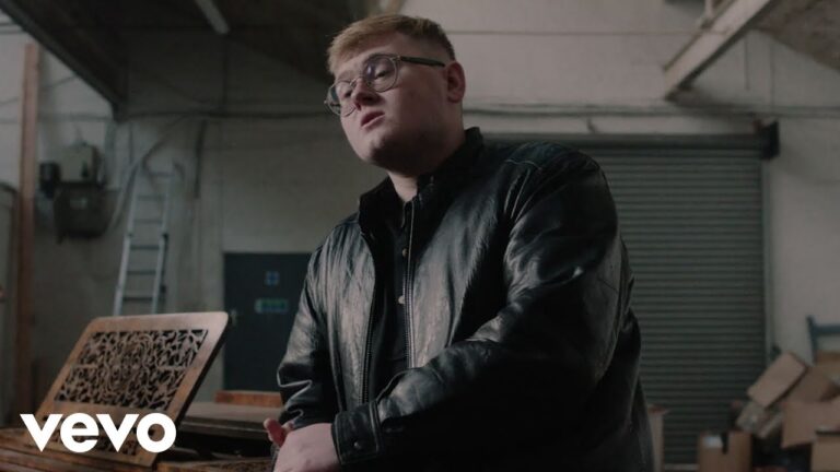 The Lathums – Turmoil (From The Warehouse) music video