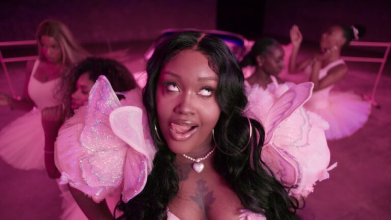 CupcakKe – Ballerina Coupe music video