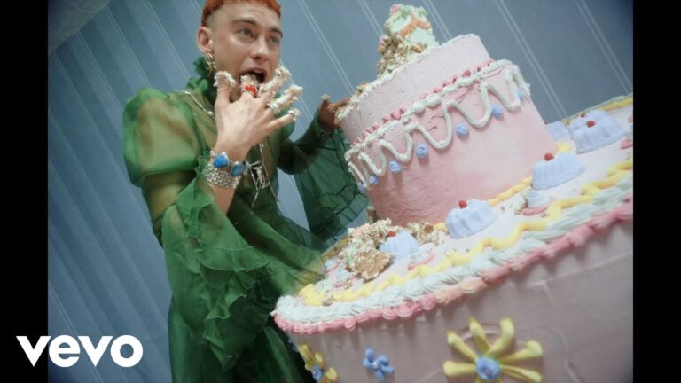 Olly Alexander & Galantis – Sweet Talker music video