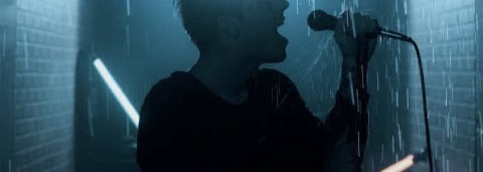 Thousand Below – Alone (Out of My Head)