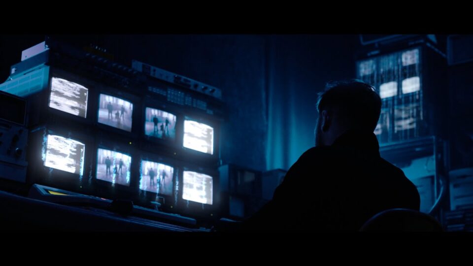 Thousand Below – SHAKE