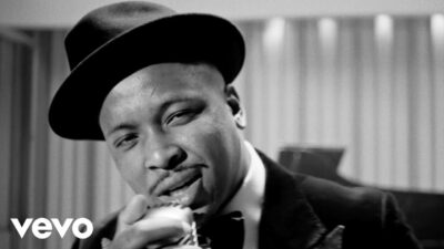 YG – Hard Bottoms & White Socks